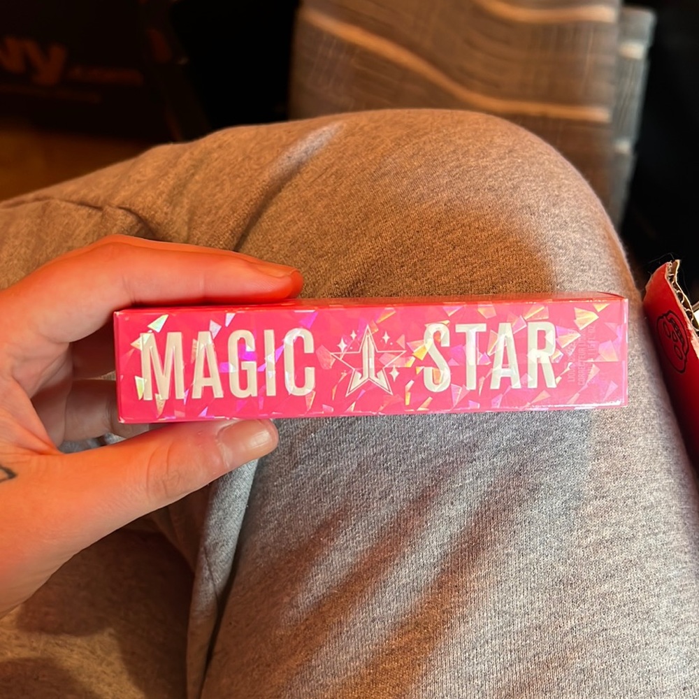 Jeffree Star Magic Star concealer